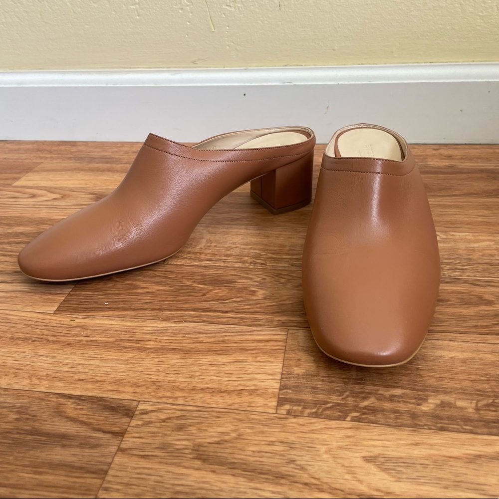 Everlane mules womens size 8. Never been worn, kept in original plastic sleeves.